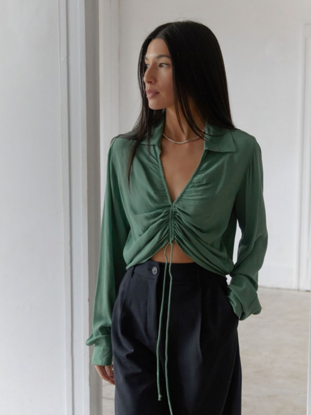 Oak + fort ruched collared blouse